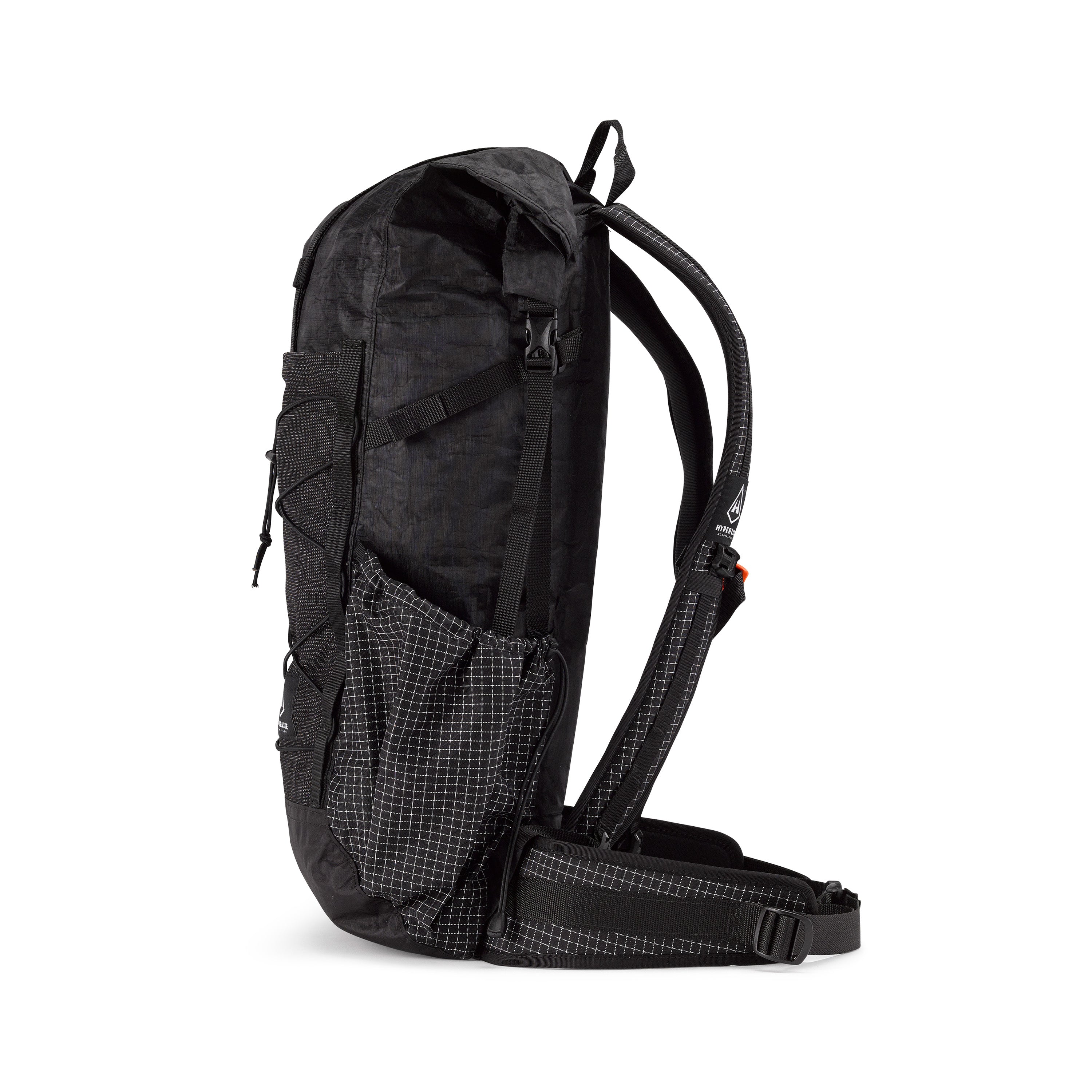 Side view of the Hyperlite Mountain Gear Elevate 22 in Black showing the cinchable hardline side pockets