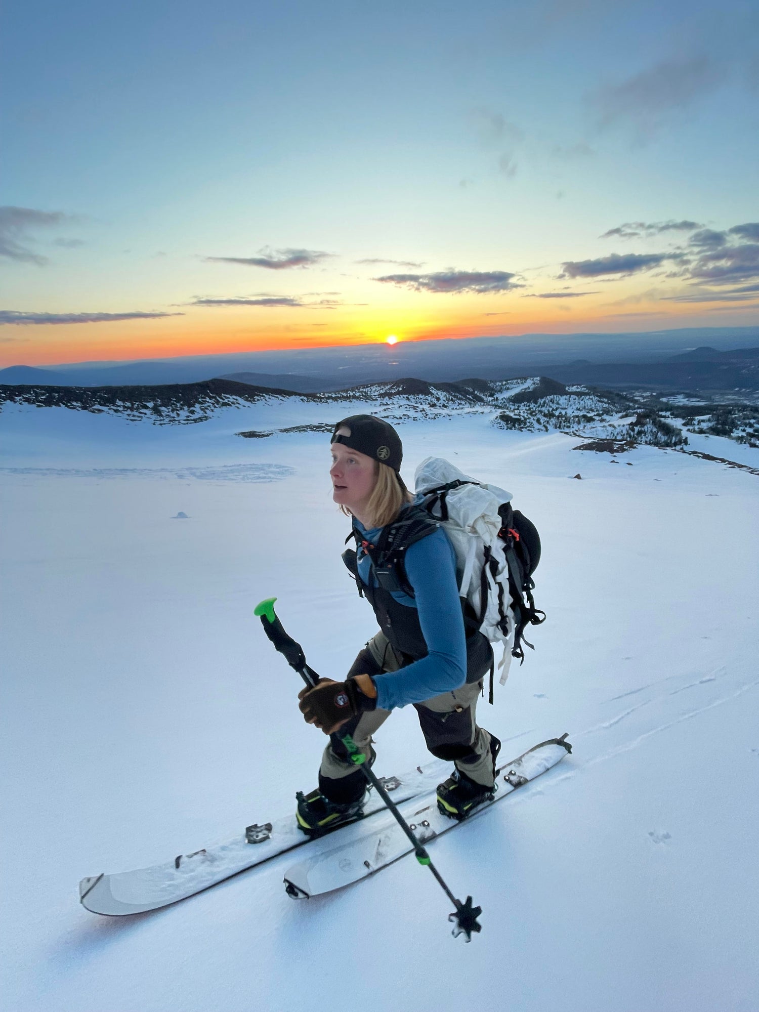 STEENS MOUNTAIN SCAMPERS WITH STRATTON AND SADIE