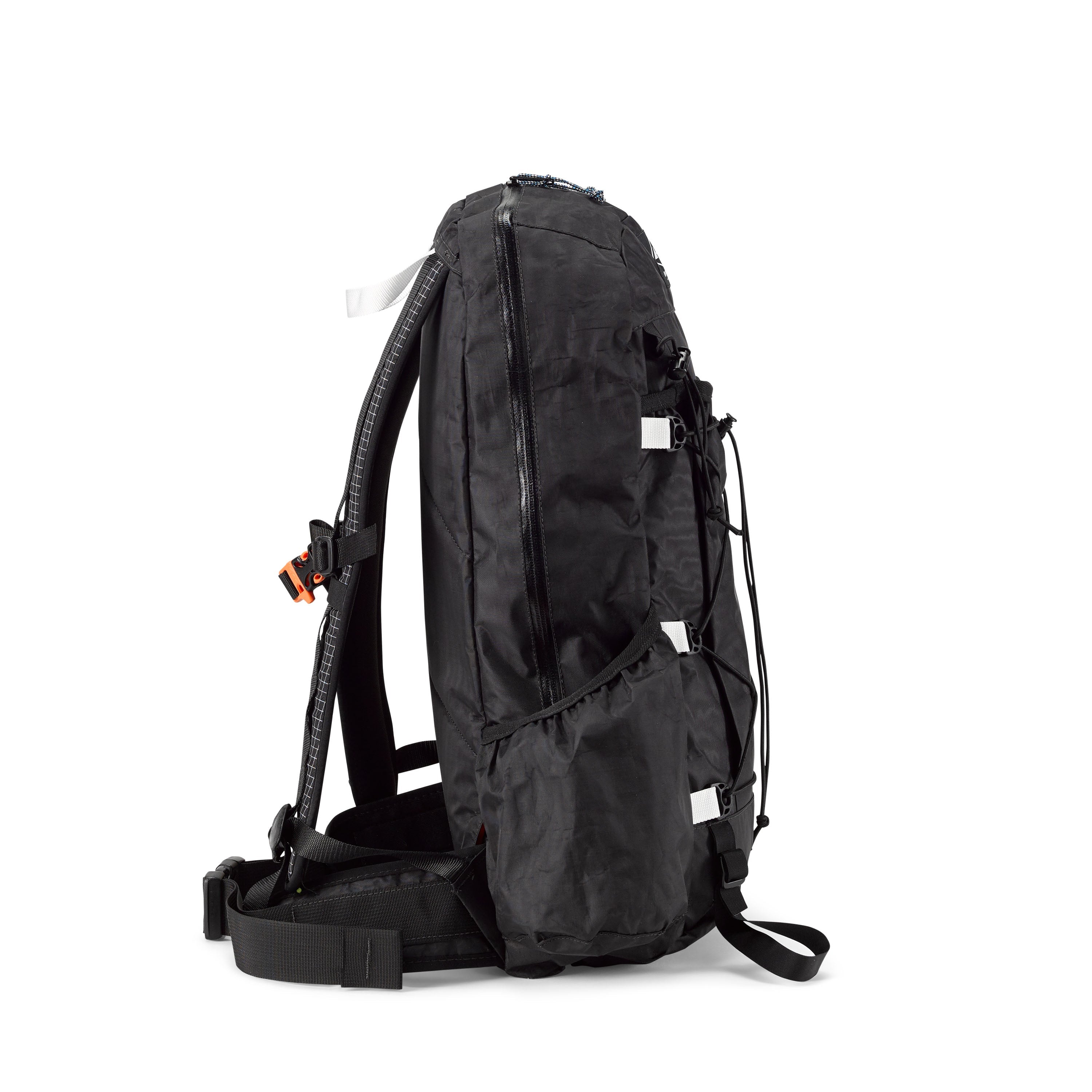 Right side view of Hyperlite Mountain Gear's Daybreak 17 Pack in Black