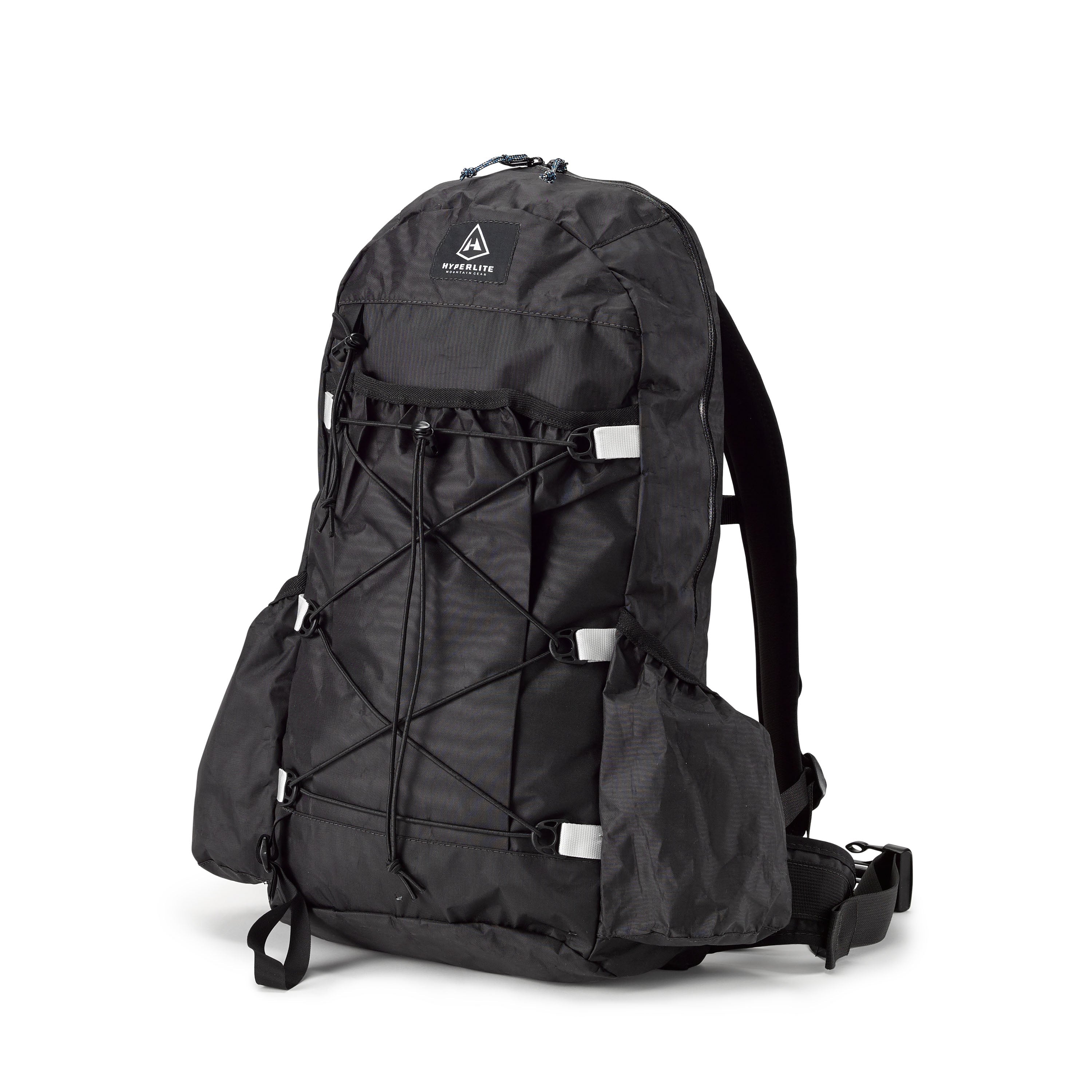 Front view of Hyperlite Mountain Gear's Daybreak 17 Pack in Black